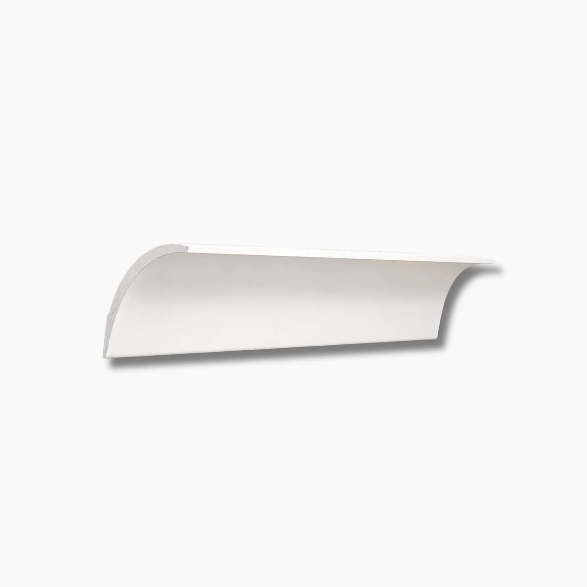 Di Maggiore minimal curved white cornice profile in a product photograph on a plain background